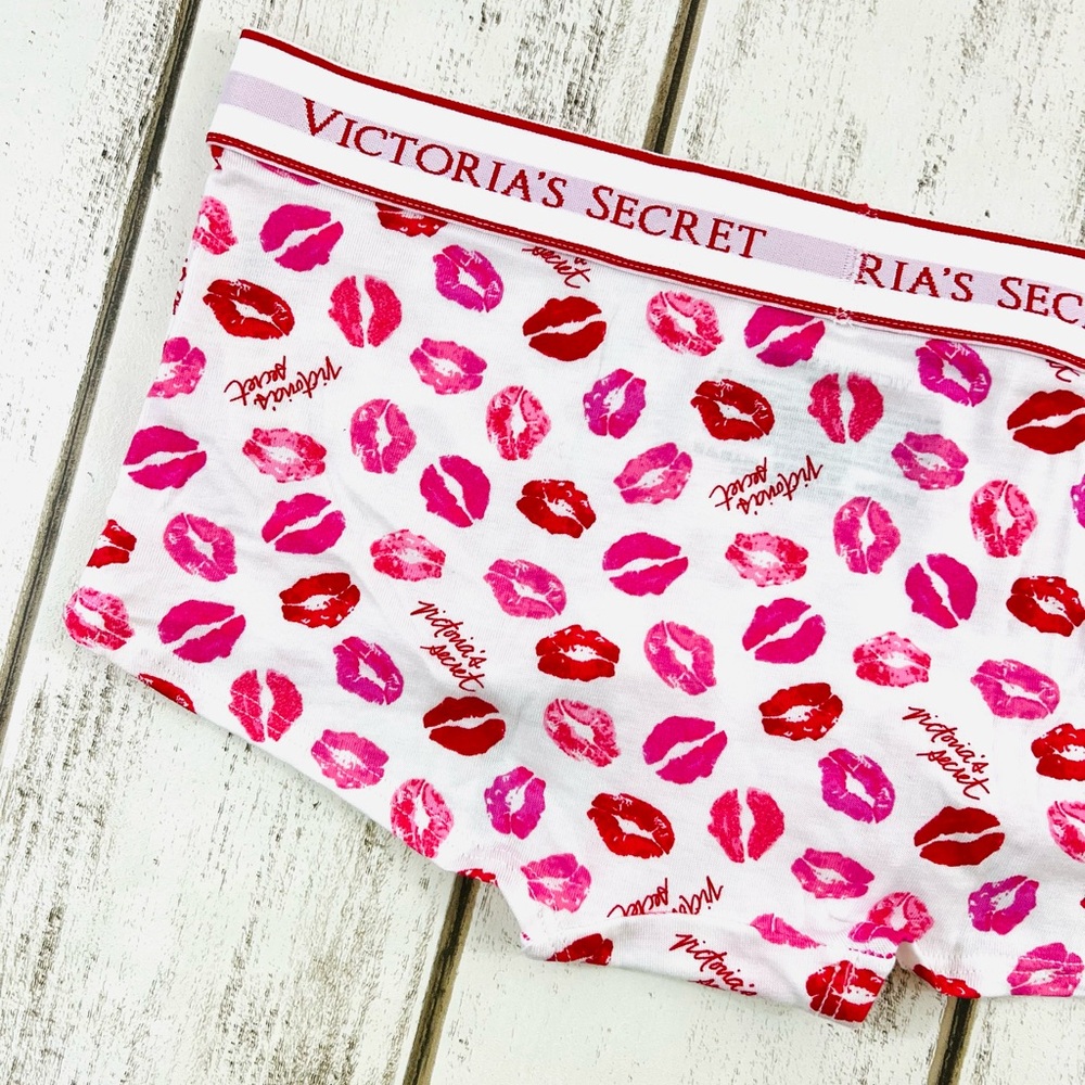 Victoria’s Secret Kisses Shortie Pantie - Picture 6 of 7